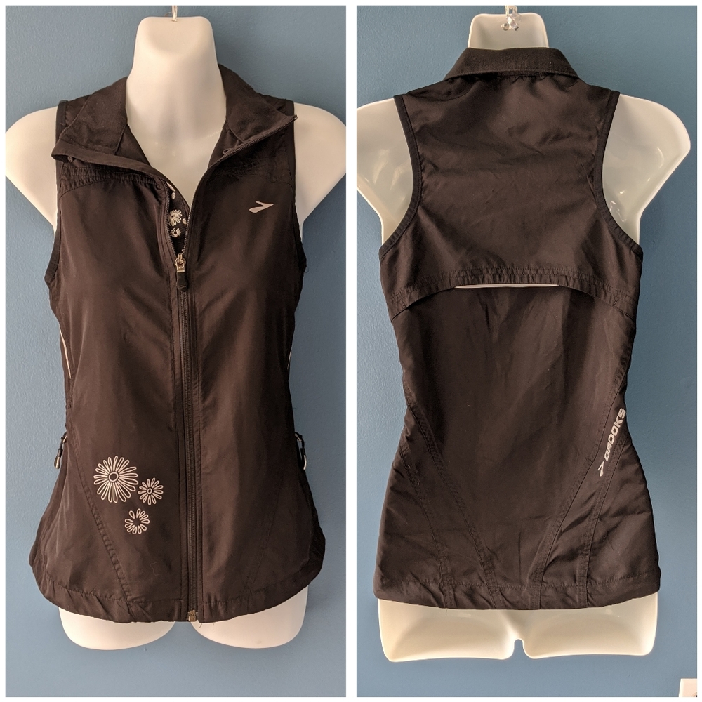 BROOKS ATHLETIC VEST, SMALL